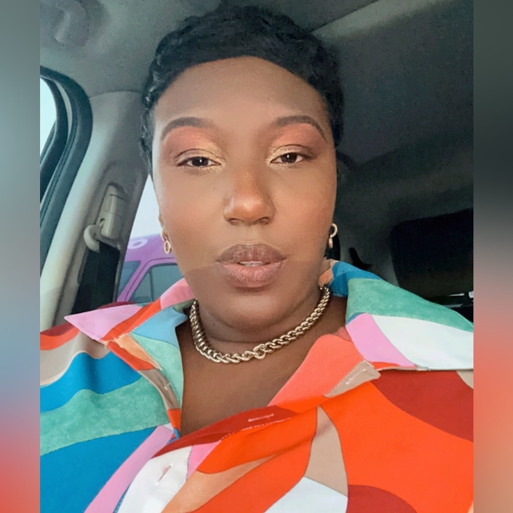Meet your Posher, Sadé